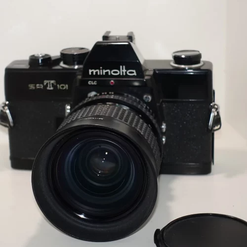 Alternative view of Minolta SRT101 mit Rokkor 35-70 mm 1:3,5