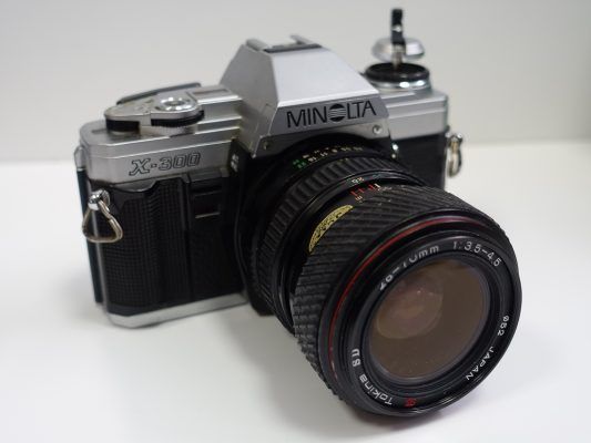 Minolta X300 analoge Kamera Second Hand kaufen