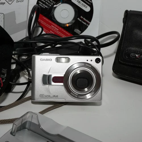 Casio Exilim EX-Z5